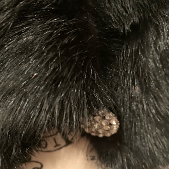 Bvlgari Rare Vintage BlackMinkStole - Picture 3 of 8